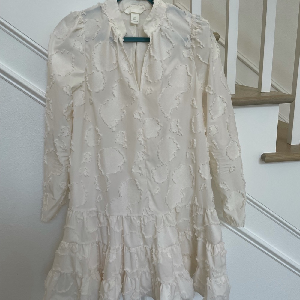 H&M puffy cream dress in S size